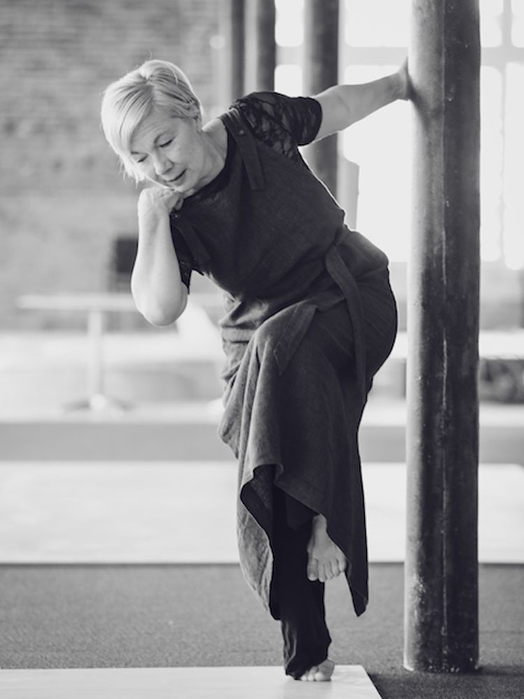 Body in Place - Myriam Lamotte