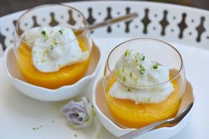 Ile flottante à la mangue, citron vert et fleur de basilic