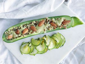 Courgettes farcies au quinoa et pesto d'épinards