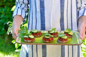 Millefeuille d'aubergine, tomates et courgette