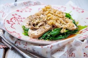 Salade d’épinards au miel et aux champignons