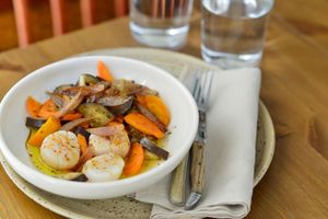 Noix de Saint Jacques, carottes et aubergines